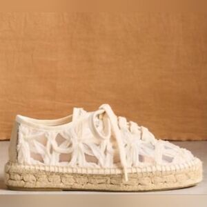 Sundance Lace Petals Sneaker By Jutelia Size 39